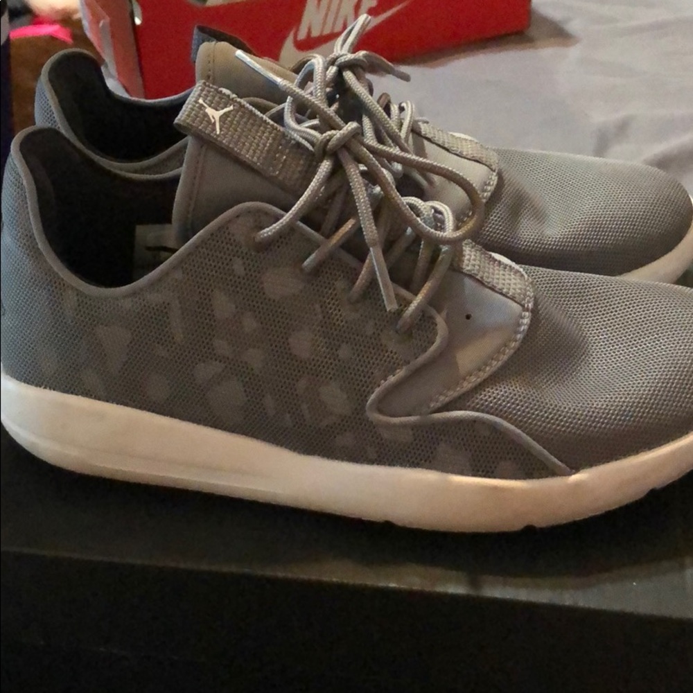 Jordan Eclipse Gray